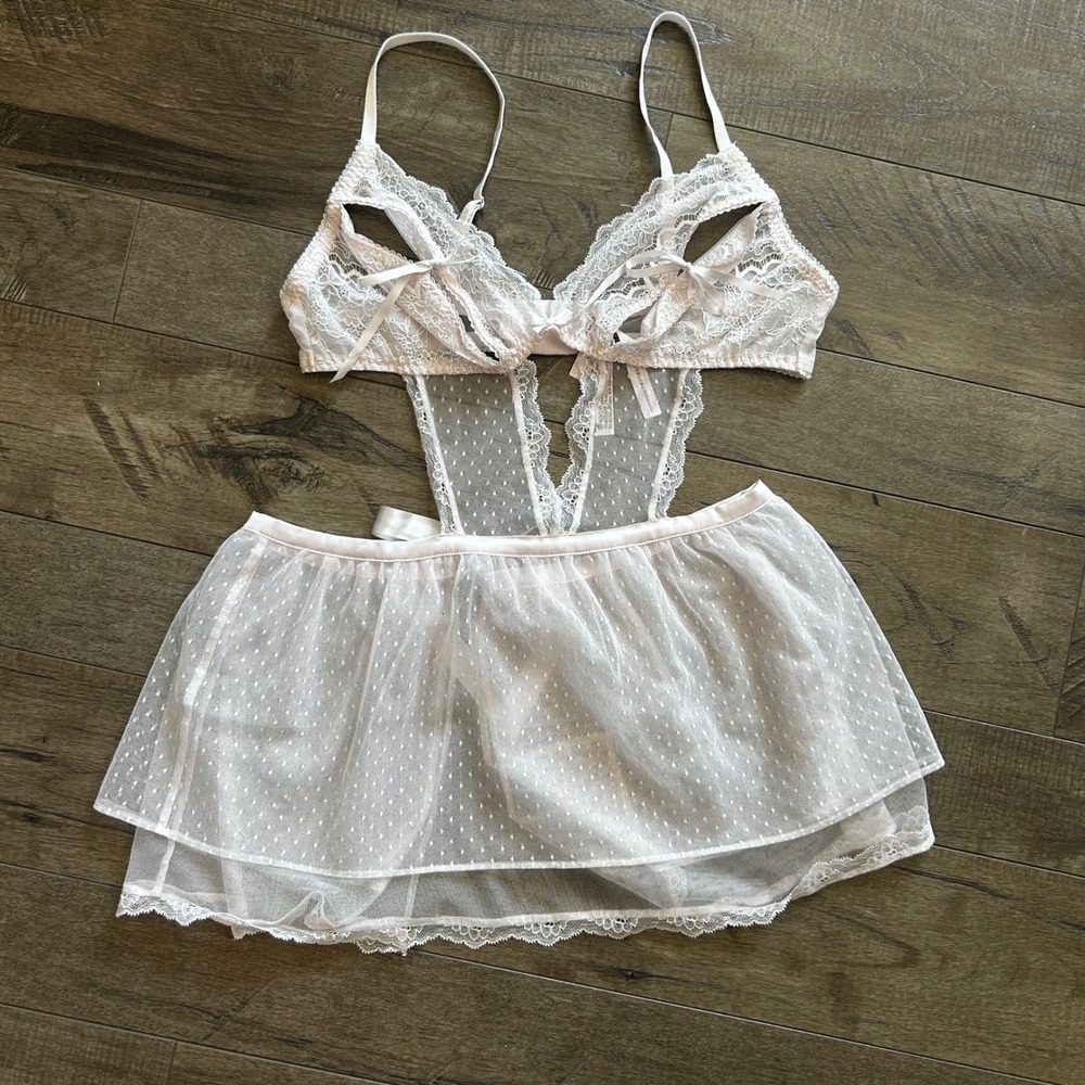 Victoria's Secret Pink Lace Polka Dot Mesh Skirted Teddy Lingerie Babydoll Large